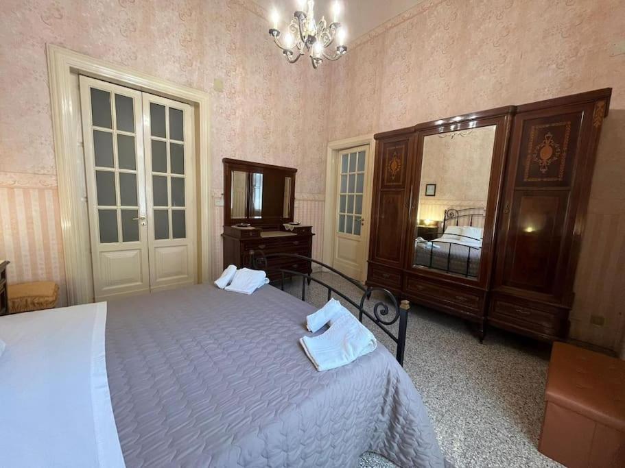 Palazzo Vitrano - Tourist Apartment Aeroporto di Catania Fontana Rossa Esterno foto